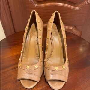 Tory Burch Tan Peep-Toe Heels with Gold Accents